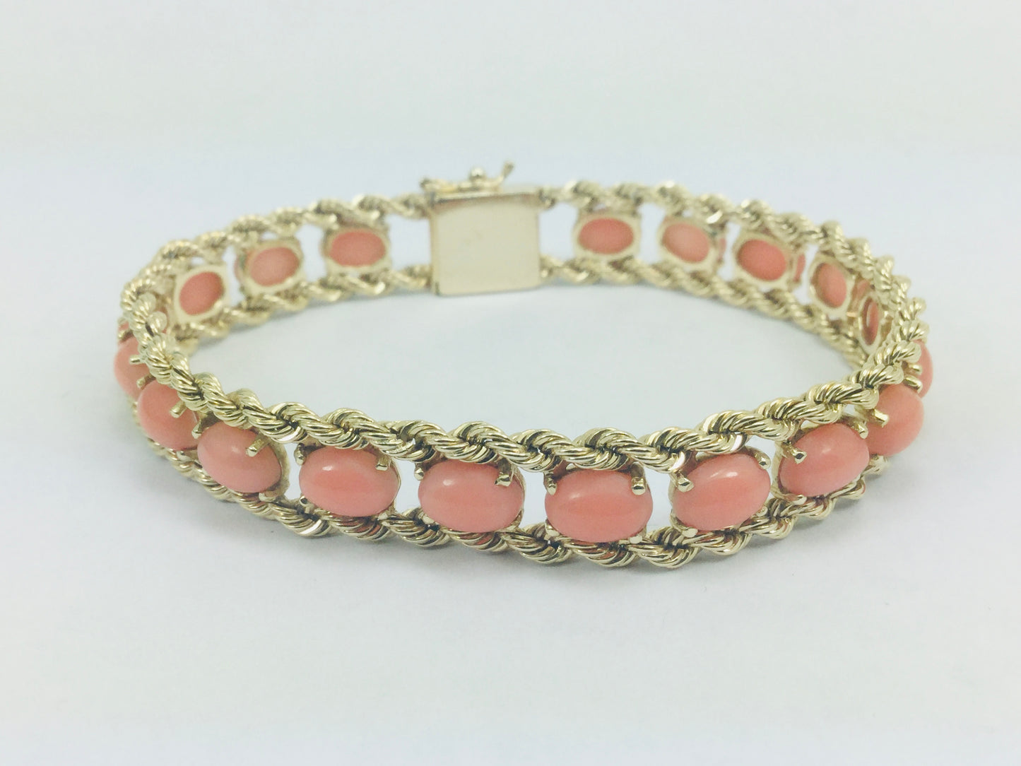 14k Yellow Gold Oval Cut Cabochon Coral Bracelet