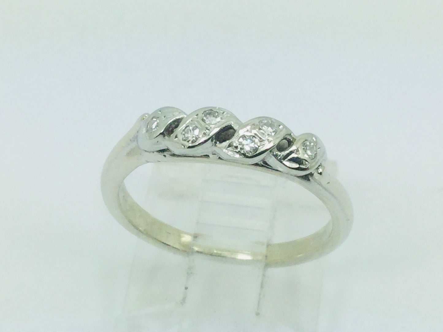 14k White Gold Round Cut 6pt Diamond Bridal Knot Ring