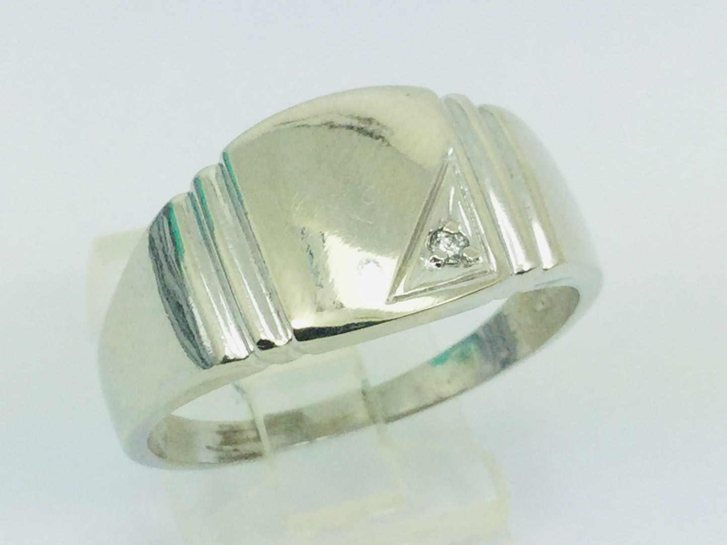 10k White Gold Round Cut 2pt Diamond Ring