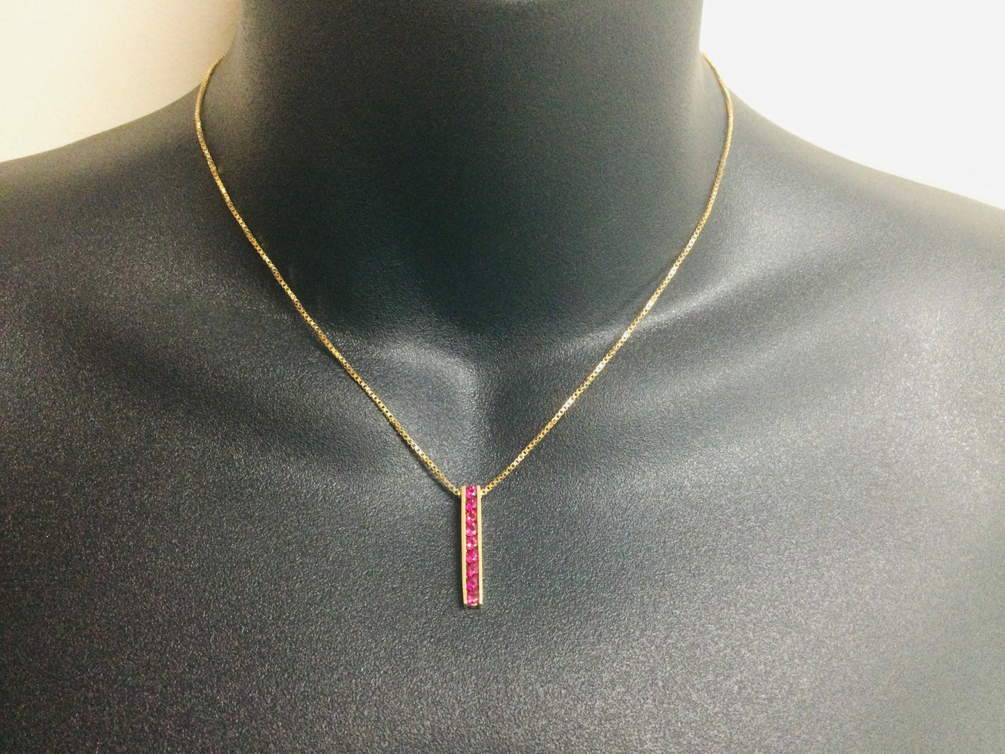 14k Yellow Gold Round Cut 45pt Tourmaline Necklace