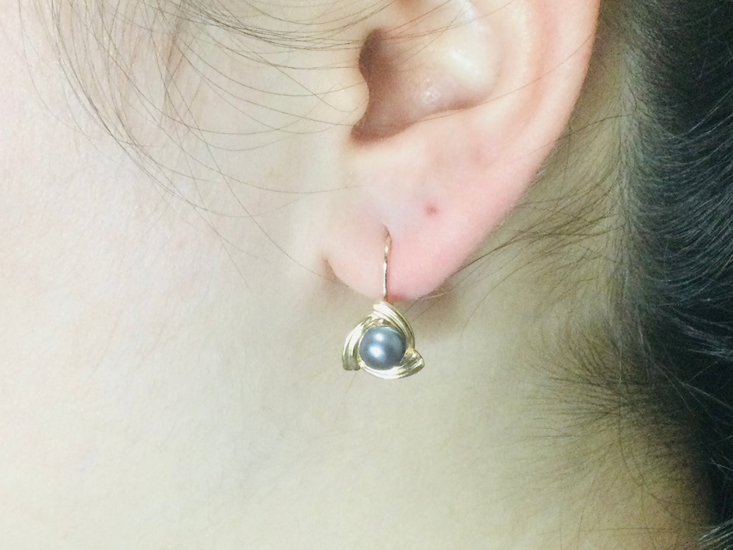 10k Yellow Gold Black Tahitian Pearl Earrings