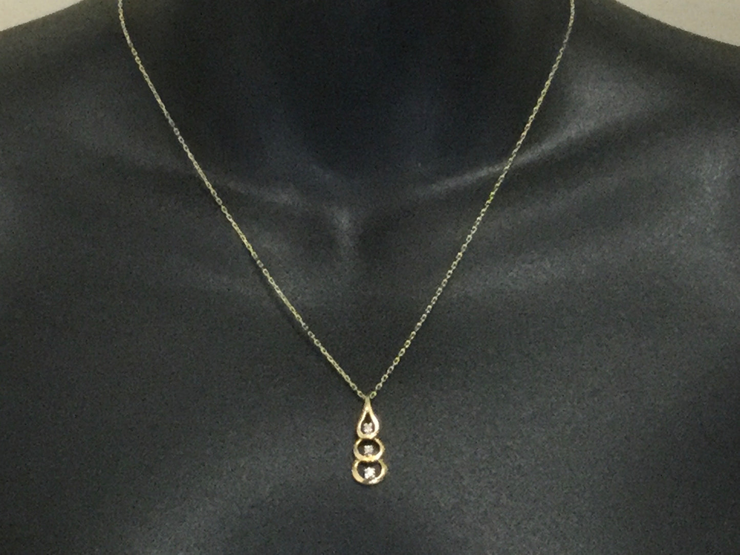 14k Yellow Gold Round Cut 9pt Diamond Trilogy Teardrop Pendent