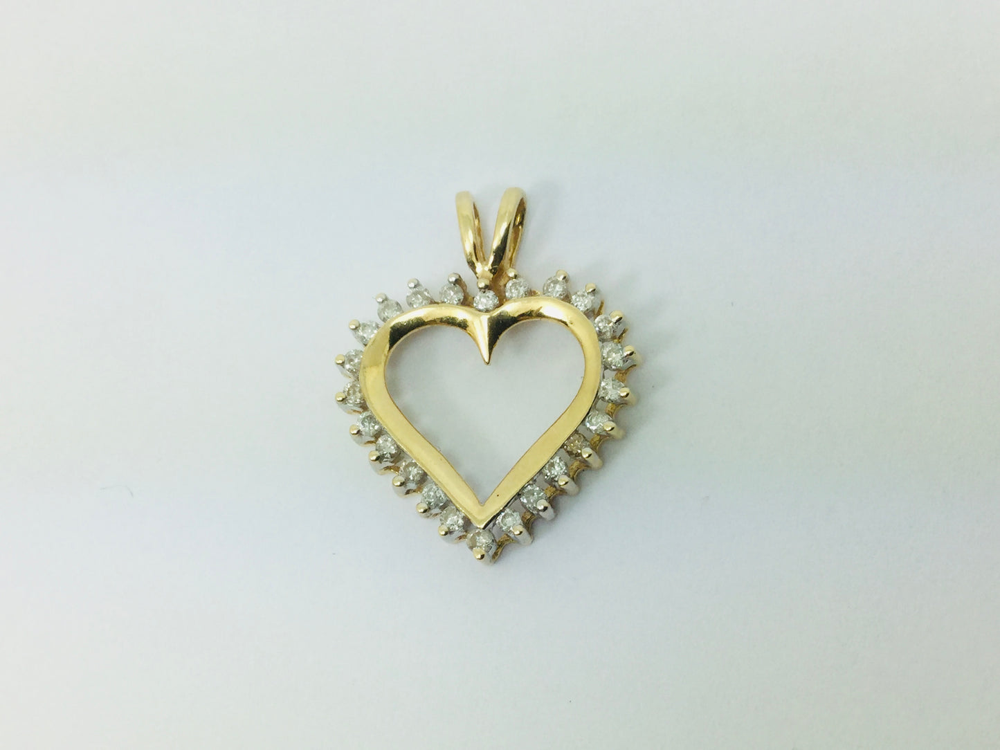 14k Yellow Gold Round Cut 24pt Diamond Heart Pendent