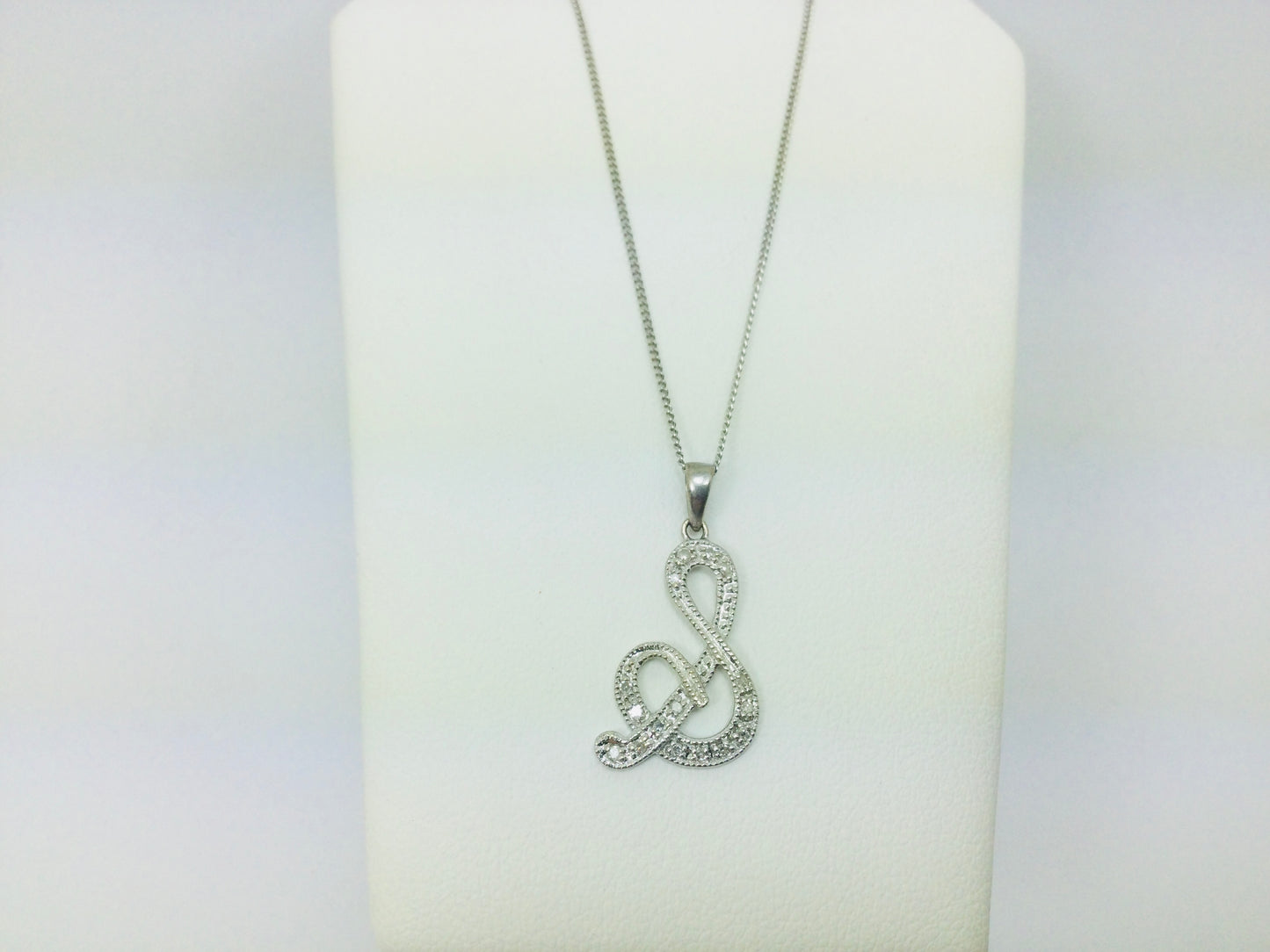 10k White Gold Round Cut 16pt Diamond Initial 'S' Pendent