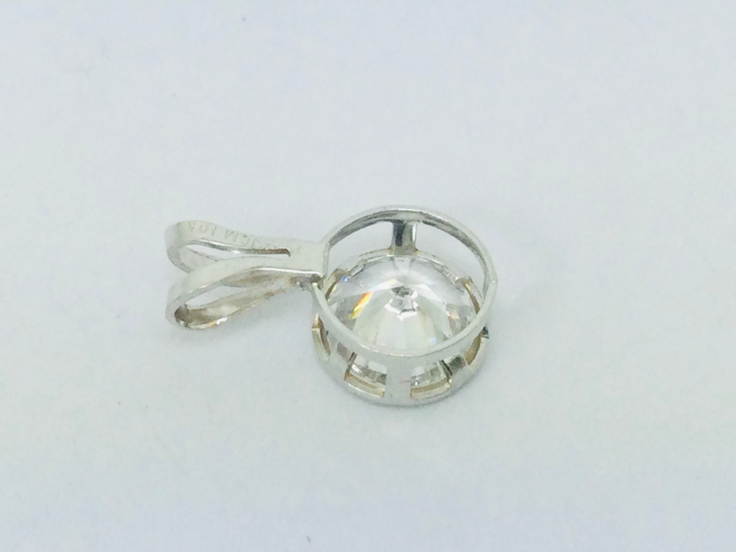 10k White Gold Round Cut Cubic Zirconia (CZ) Solitaire Pendent