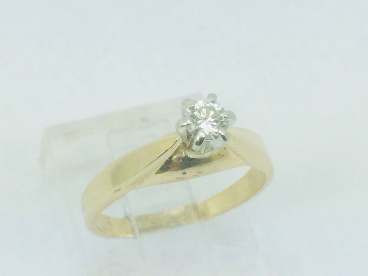 14k Yellow Gold Round Cut 30pt Diamond Solitaire Ring