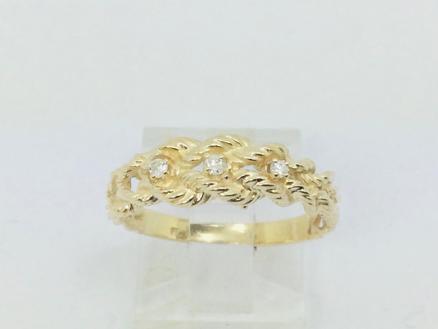 14k Yellow Gold Round Cut 6pt Diamond Trinity Twisted Rope Ring