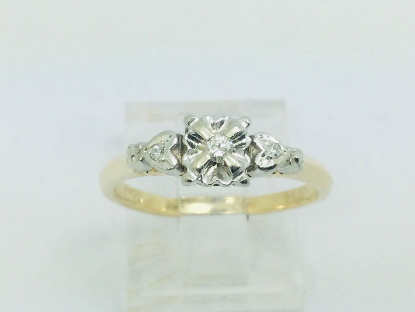 14k Yellow and White Gold Round Cut 4pt Diamond Heart Vintage Ring