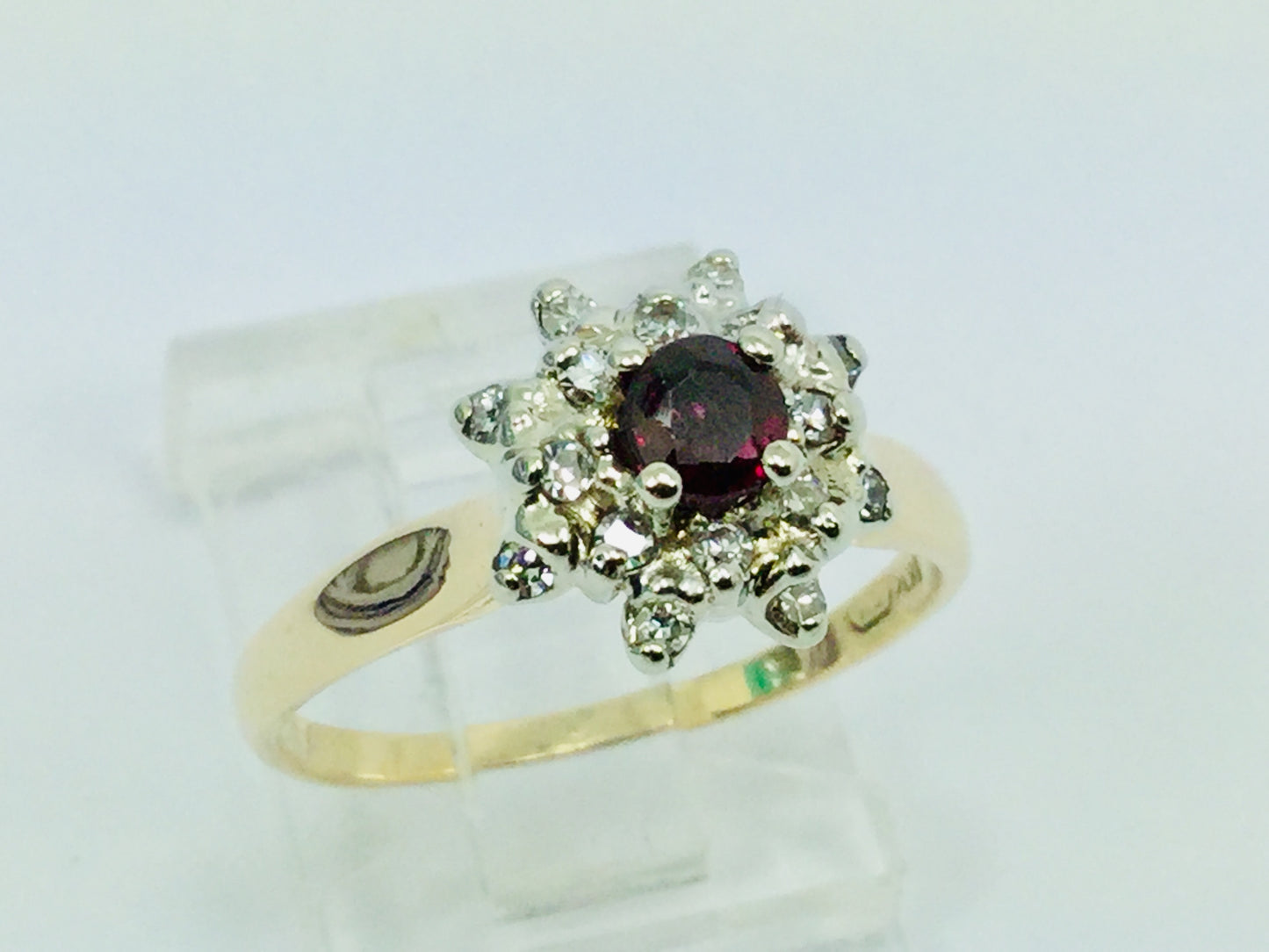 14k Yellow Gold Round Cut Garnet January Birthstone & Diamond Cluster Ring