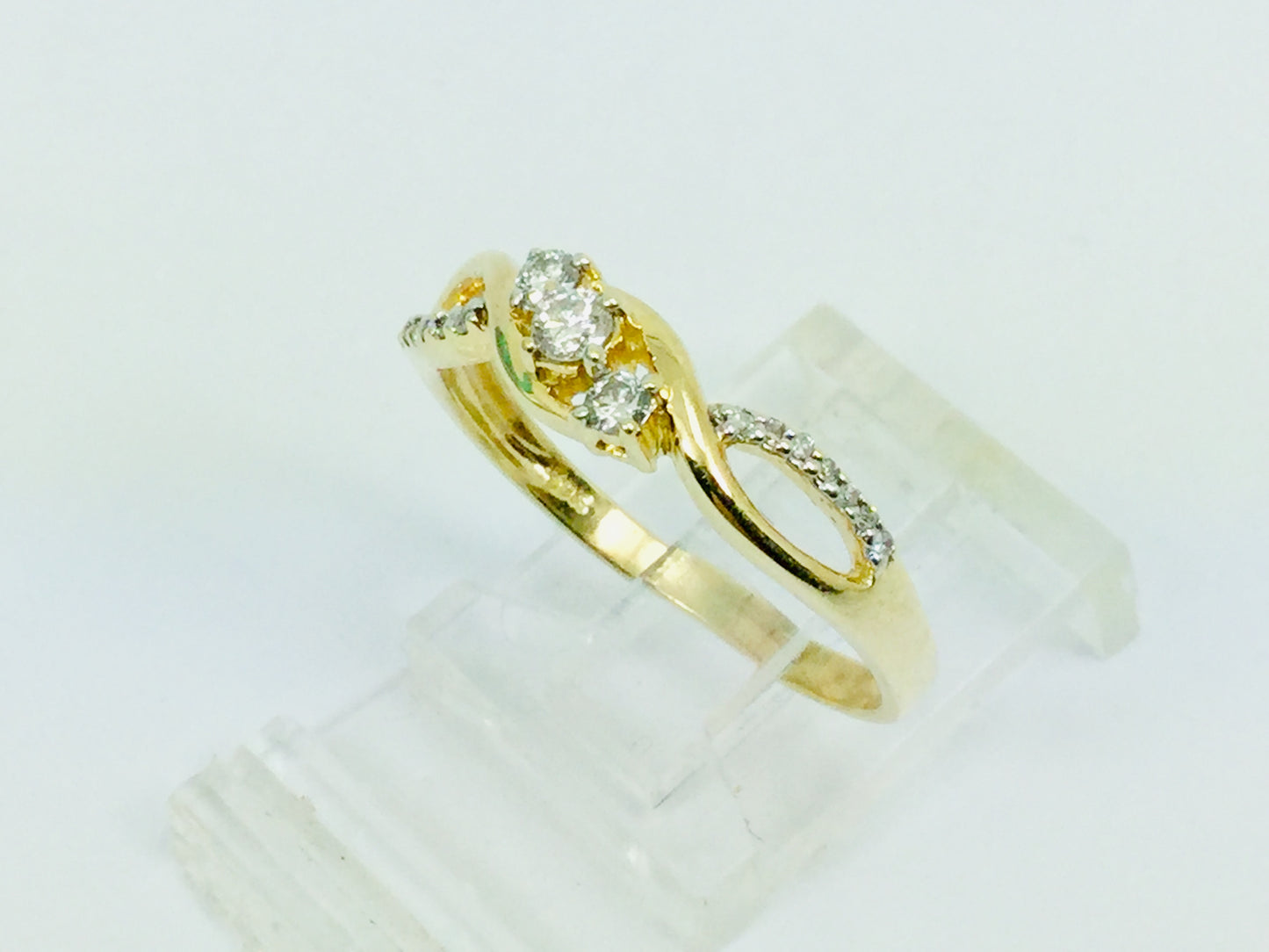 10k Yellow Gold Round Cut 21pt Diamond Promise Engagement Ring