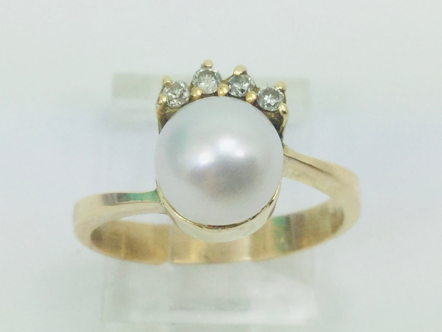 14k Yellow Gold Genuine Pearl June Birthstone & Diamond Ring