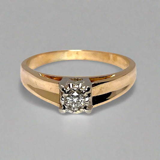 14k Yellow Gold Round Cut 0.14ct Diamond Solitaire Ring