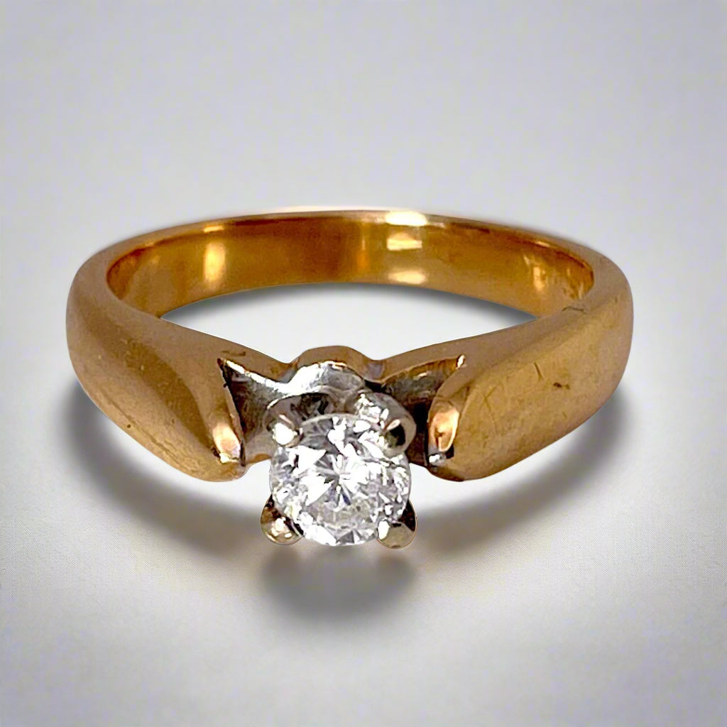 Lady's 14k Yellow Gold 0.33ct. Diamond Solitaire Ring