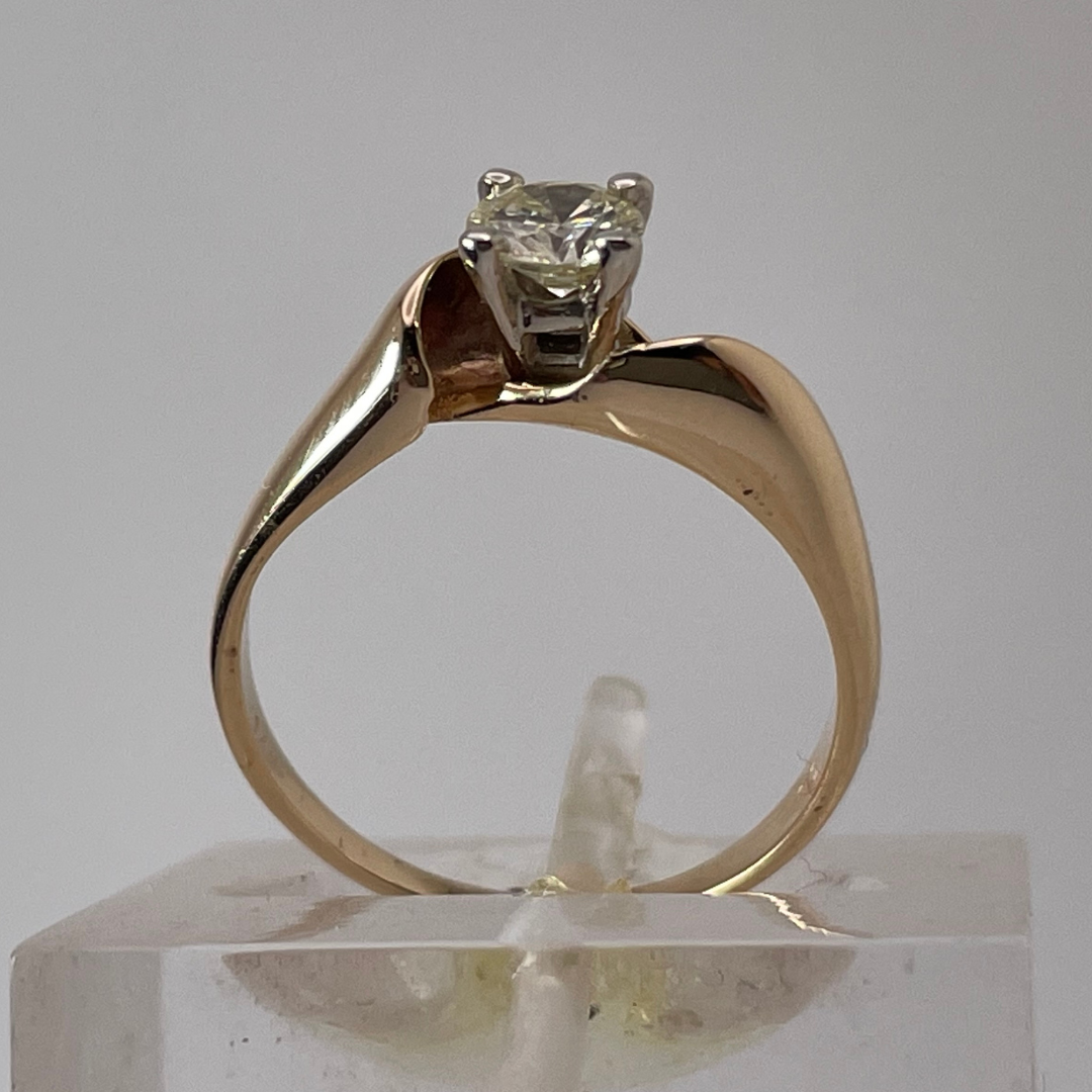 Lady's 14k Yellow & White Gold 0.38ct Diamond  Solitaire Ring