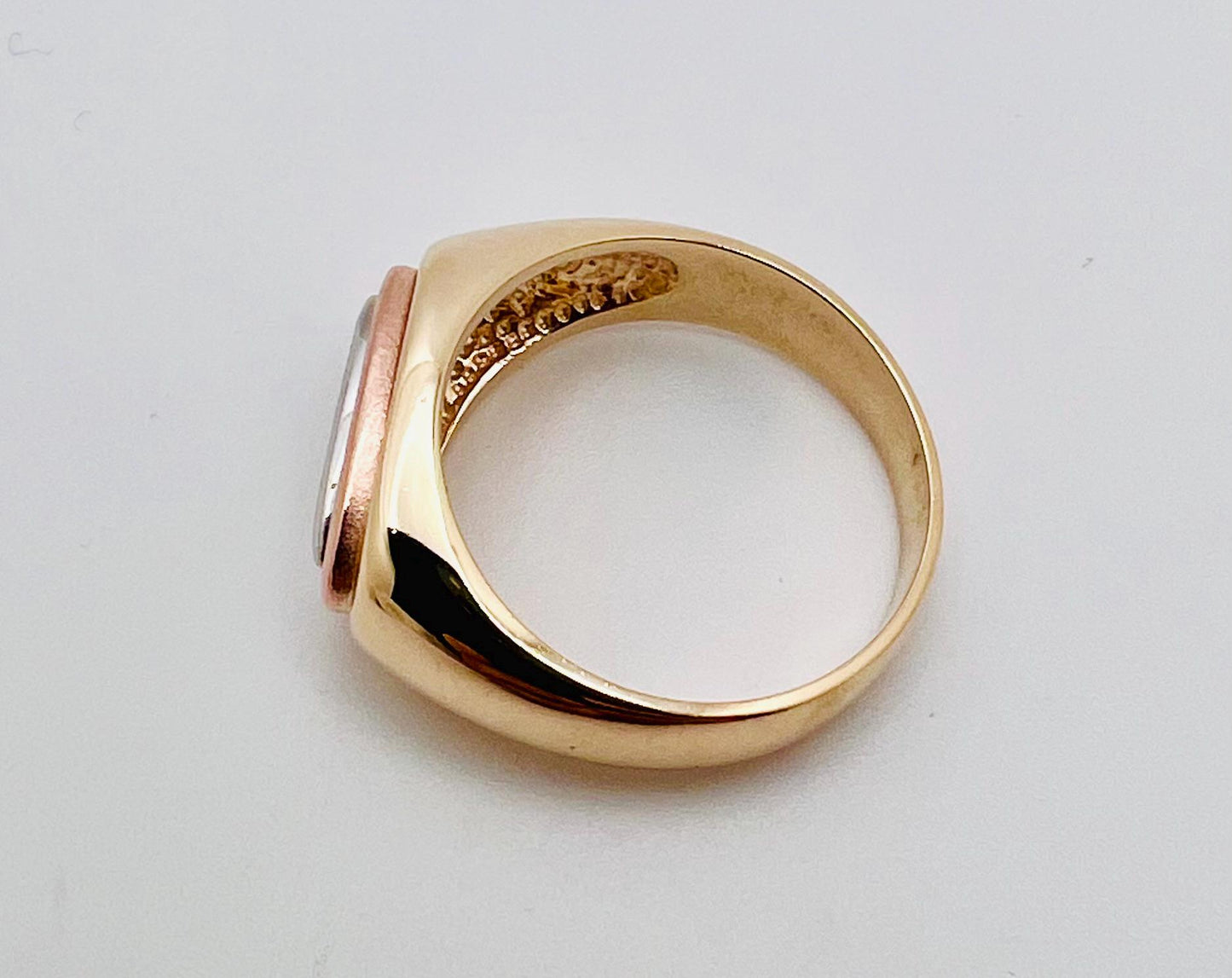 10k Yellow, White & Rose Gold 0.14 ct SIFFARI Diamond Ring
