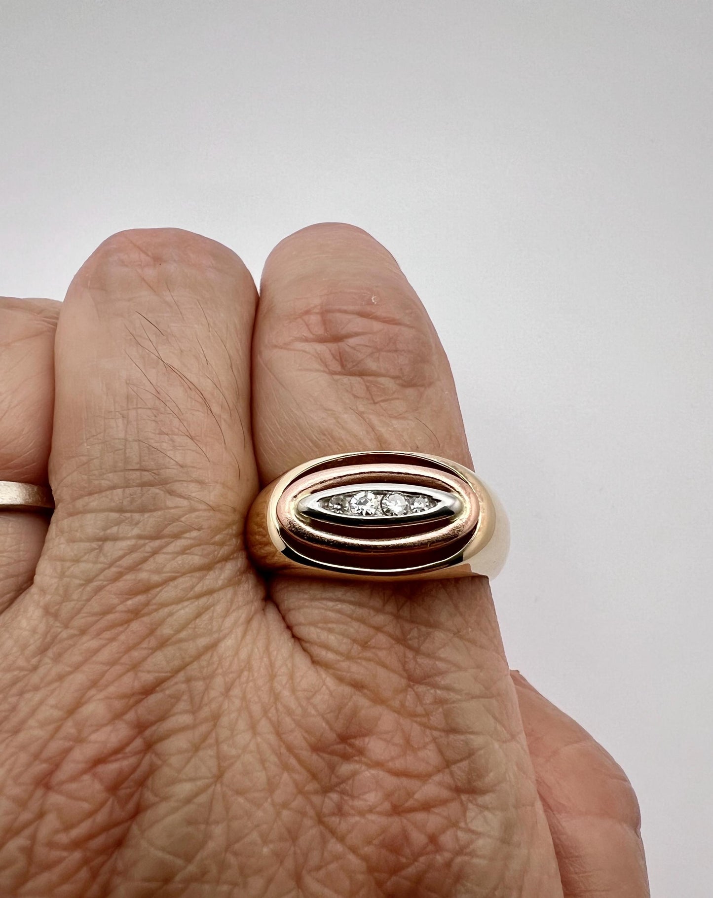 10k Yellow, White & Rose Gold 0.14 ct SIFFARI Diamond Ring