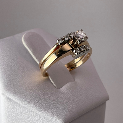 14k Yellow Gold Round Cut 0.26ct Diamond Solitaire Engagement and Wedding Ring Set