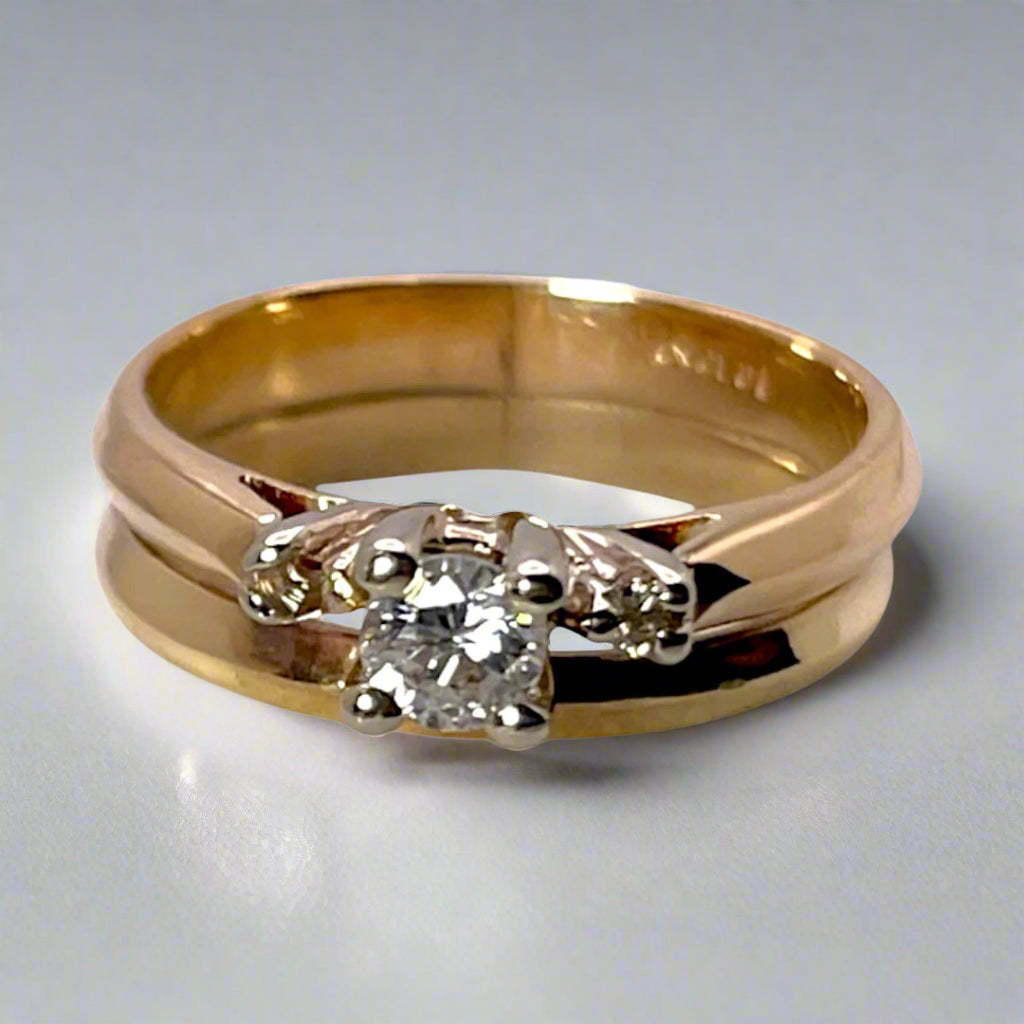 14k Yellow Gold Round Cut 0.21ct Diamond Engagement and Wedding Ring Set