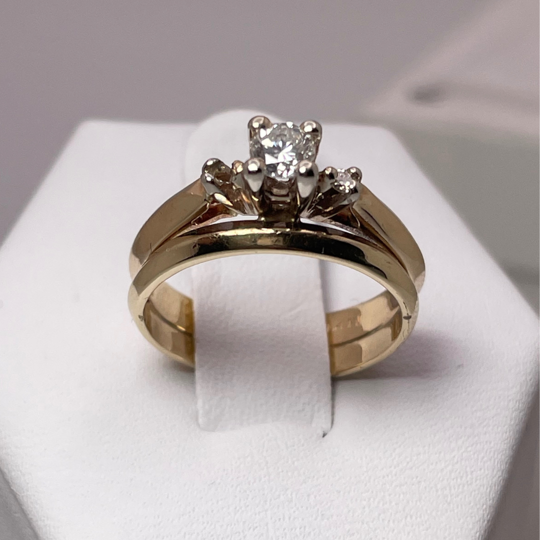 14k Yellow Gold Round Cut 0.21ct Diamond Engagement and Wedding Ring Set