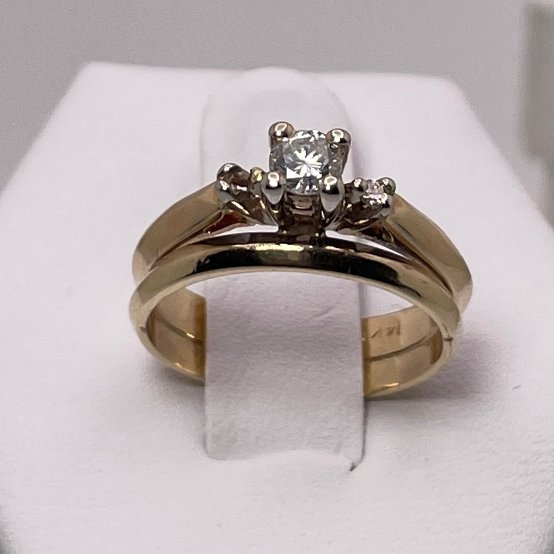14k Yellow Gold Round Cut 0.21ct Diamond Engagement and Wedding Ring Set