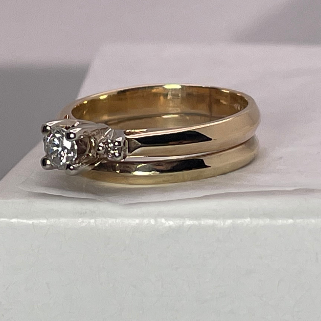 14k Yellow Gold Round Cut 0.21ct Diamond Engagement and Wedding Ring Set