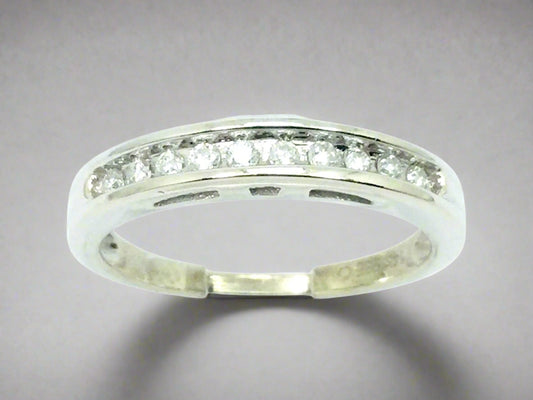 14k White Gold Round Cut 15pt Diamond Channel Set Ring