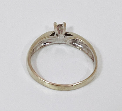 14k White Gold Round Cut 18pt Diamond Solitaire Ring