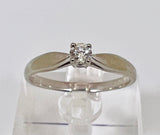 10k White Gold Round Cut 15pt Diamond Solitaire Ring