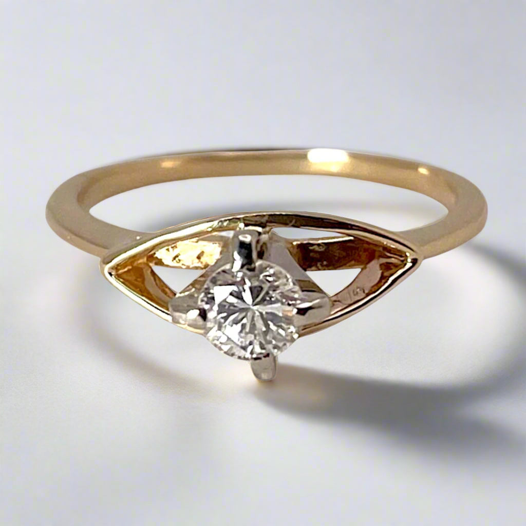 14k Yellow Gold Round Cut 0.29ct Diamond Solitaire Ring