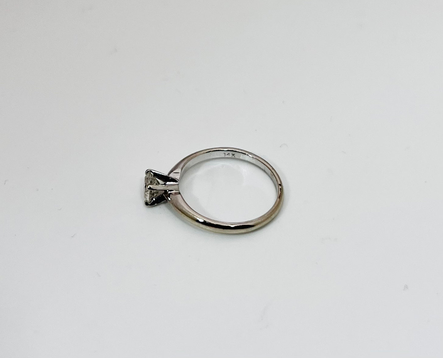 14k White Gold Round Cut 55pt Diamond Solitaire Ring