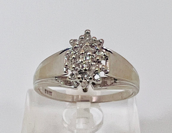 10k White Gold Round Cut 23pt Diamond Cluster Ring