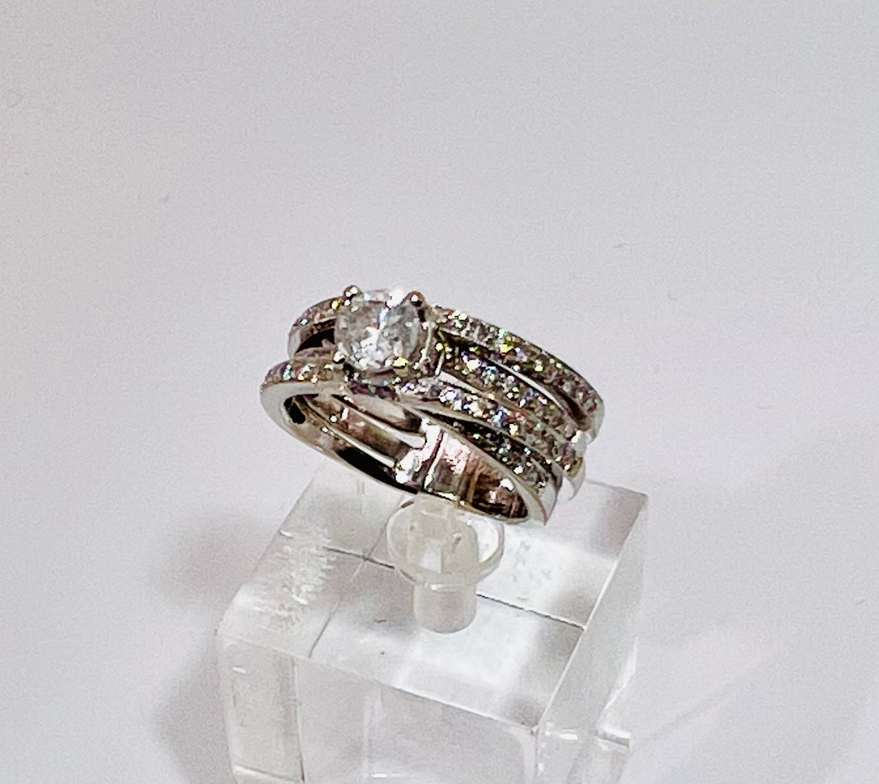 14k White Gold Round Cut 98pt Diamond and Row Set Accent Ring