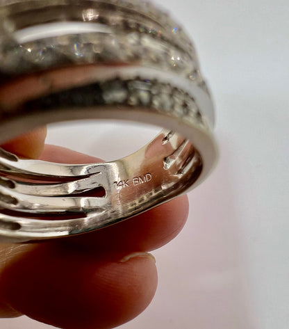 14k White Gold Round Cut 98pt Diamond and Row Set Accent Ring