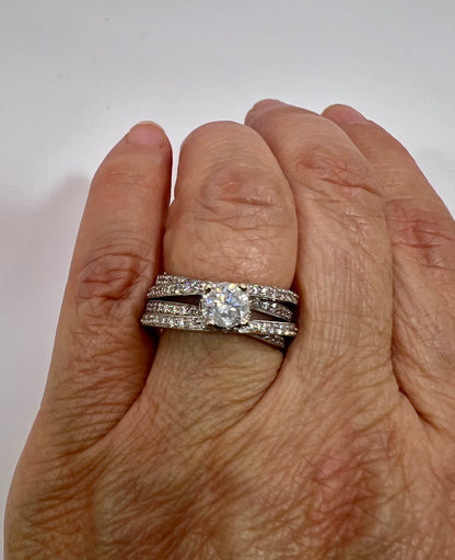 14k White Gold Round Cut 98pt Diamond and Row Set Accent Ring