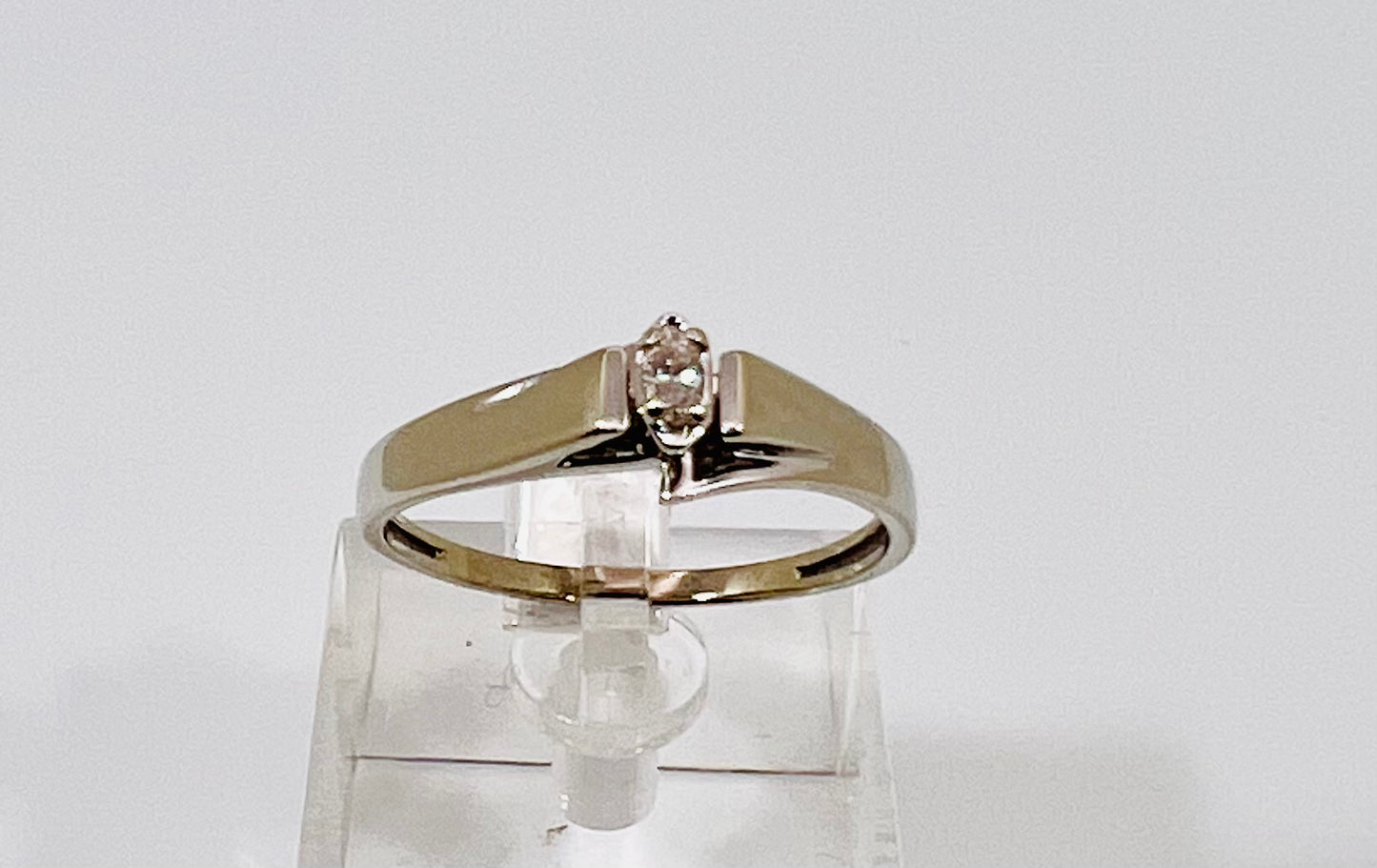 10k White Gold Marquise Cut 7pt Diamond Ring