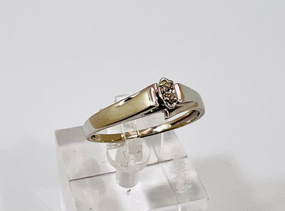 10k White Gold Marquise Cut 7pt Diamond Ring