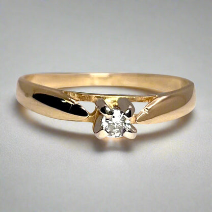 14k Yellow Gold Round Cut 0.07ct Solitaire Diamond Ring