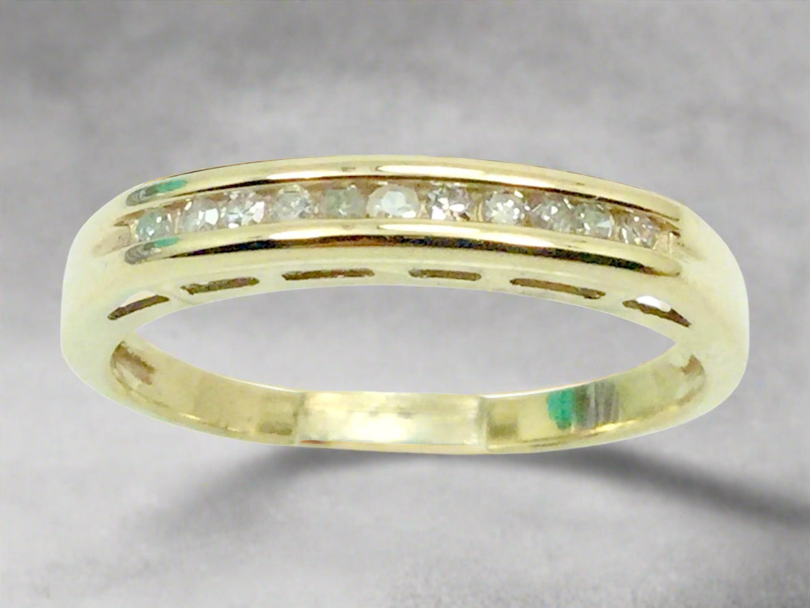 10k Yellow Gold Round Cut 11pt Diamond Channel Set Ring
