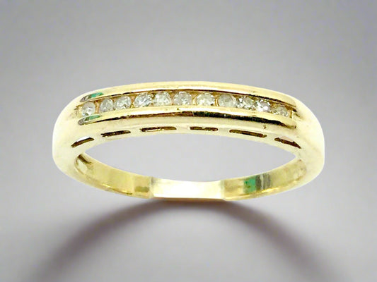 10k Yellow Gold Round Cut 0.11ct Diamond Channel Set Ring