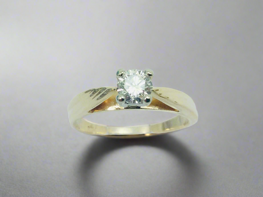 14k Yellow Gold Round Cut 1/4ct (25pt) Diamond Solitaire Ring