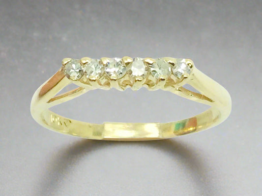 10k Yellow Gold Round Cut 20c1.5t Row Set Diamond Ring