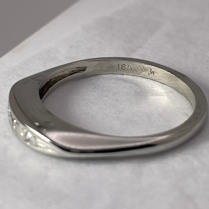 18k White Gold Round Cut 0.05ct Diamond Trinity Ring