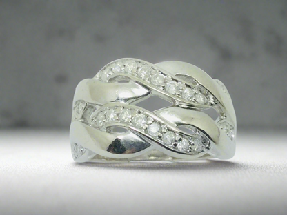 14k White Gold Round Cut 36pt Diamond Row Set Ring