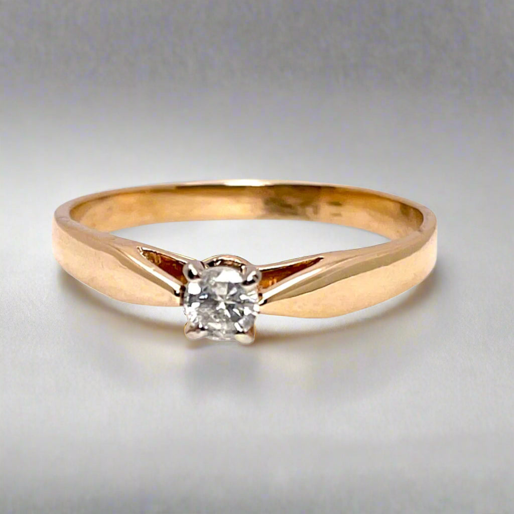14k Yellow Gold Round Cut 0.15ct Diamond Solitaire Ring