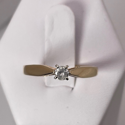 14k Yellow Gold Round Cut 0.15ct Diamond Solitaire Ring