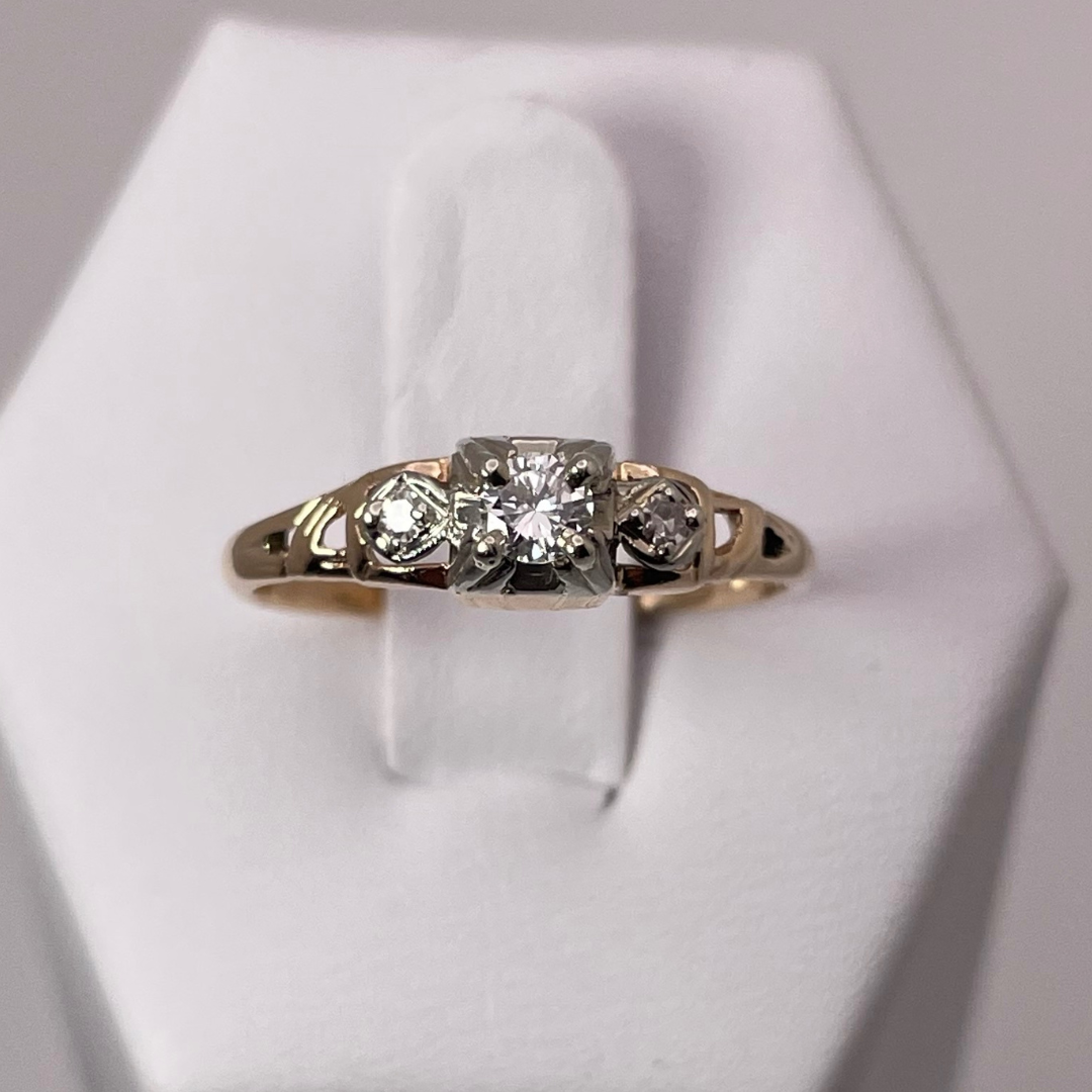 14k Yellow Gold Round Cut 0.15ct Diamond with Diamond Accent Ring