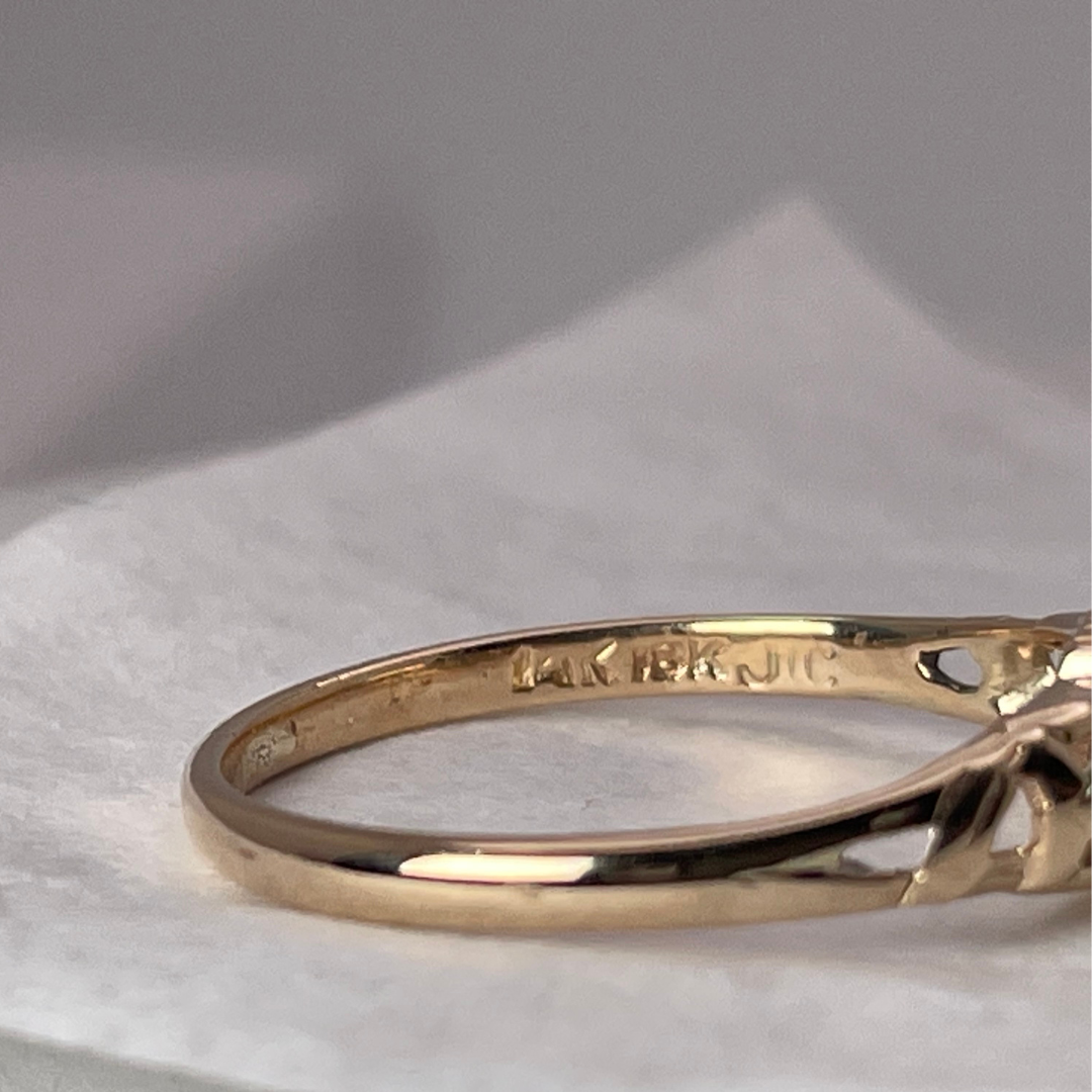14k Yellow Gold Round Cut 0.15ct Diamond with Diamond Accent Ring