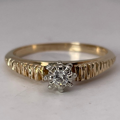 14k Yellow Gold Round Cut 6pt Diamond Illusion Set Ring