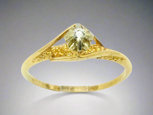 14k Yellow Gold Round Cut 5pt Diamond Illusion Set Ring