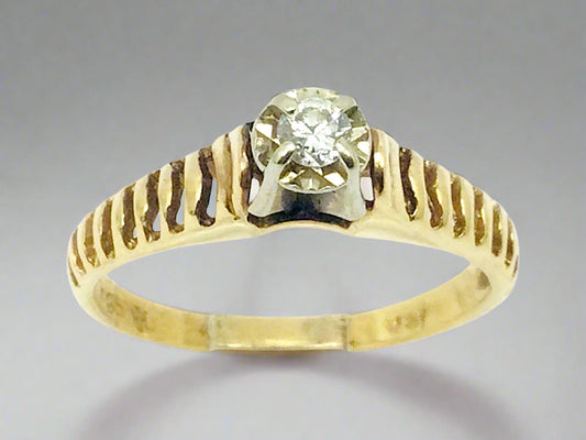 14k Yellow Gold Round Cut 7pt Diamond Illusion Set Ring